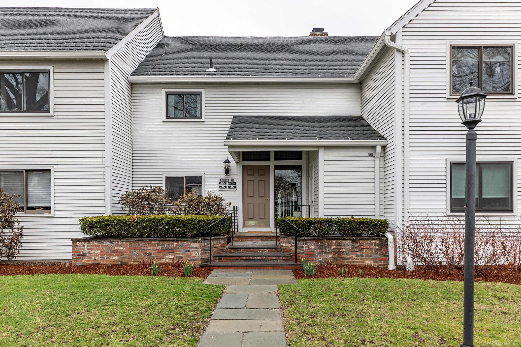 80 N Main Street #4B4, Kent, Connecticut image 1