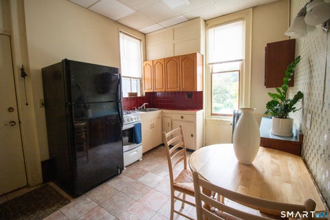 Photo of 40 Franklin Street #4, New London, CT 06320 (MLS # 24217957)