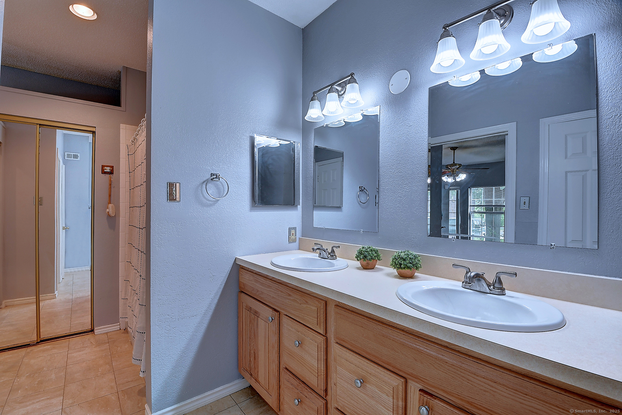31 High Street #3104, East Hartford, Connecticut image 8