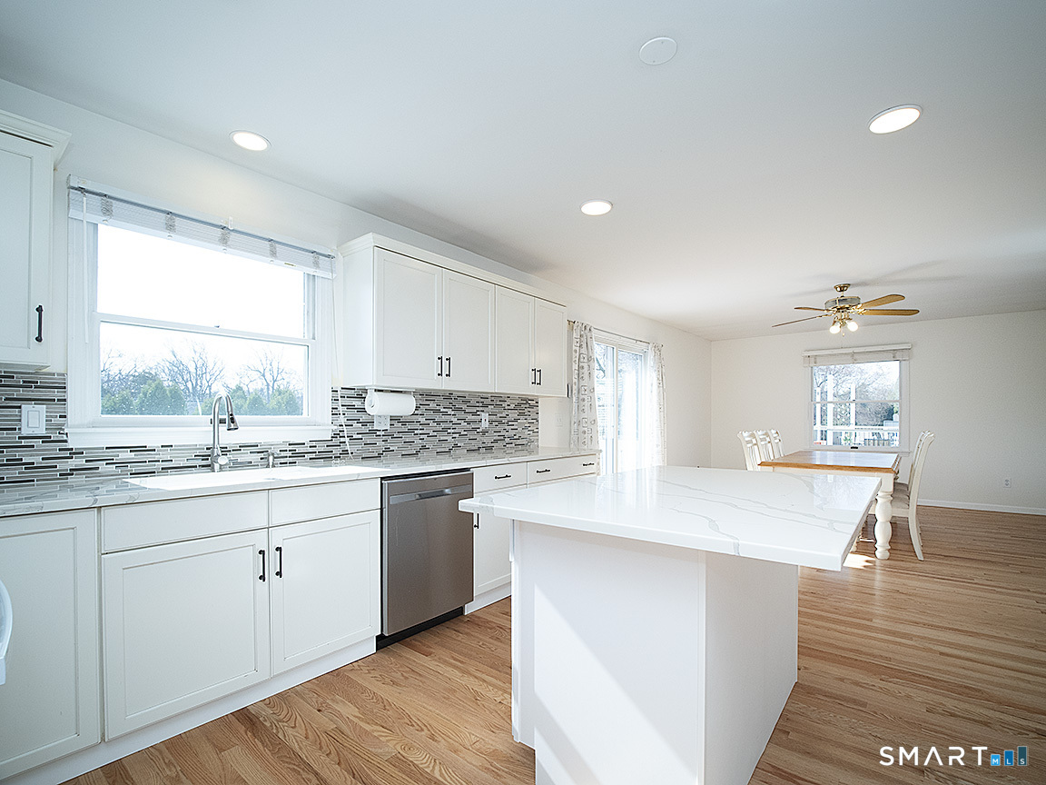 81 Old Stratfield Road