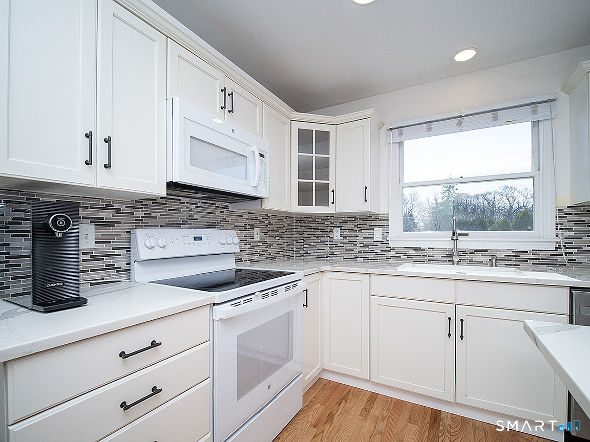 81 Old Stratfield Road