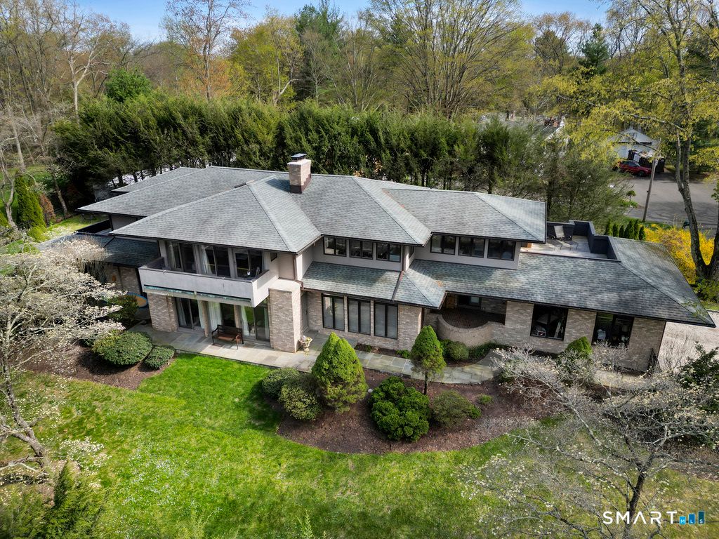 Photo of 34 Canoe Brook Road, Trumbull, CT 06611 (MLS # 24170526)