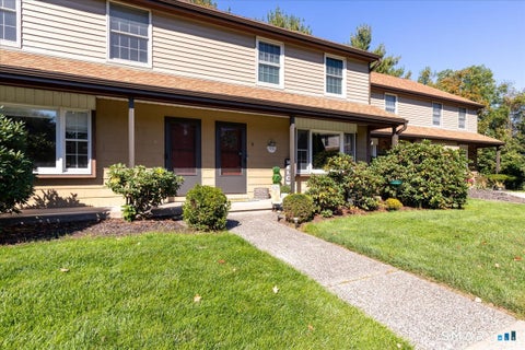 Photo of 8 McIntosh Circle #8, Rocky Hill, CT 06067 (MLS # 24215067)