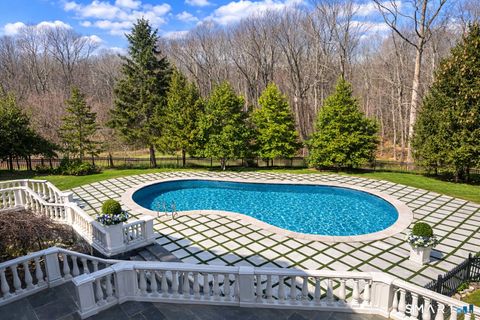 Tiny photo for 4 Cowdray Park Drive, Greenwich, CT 06831 (MLS # 24156397)