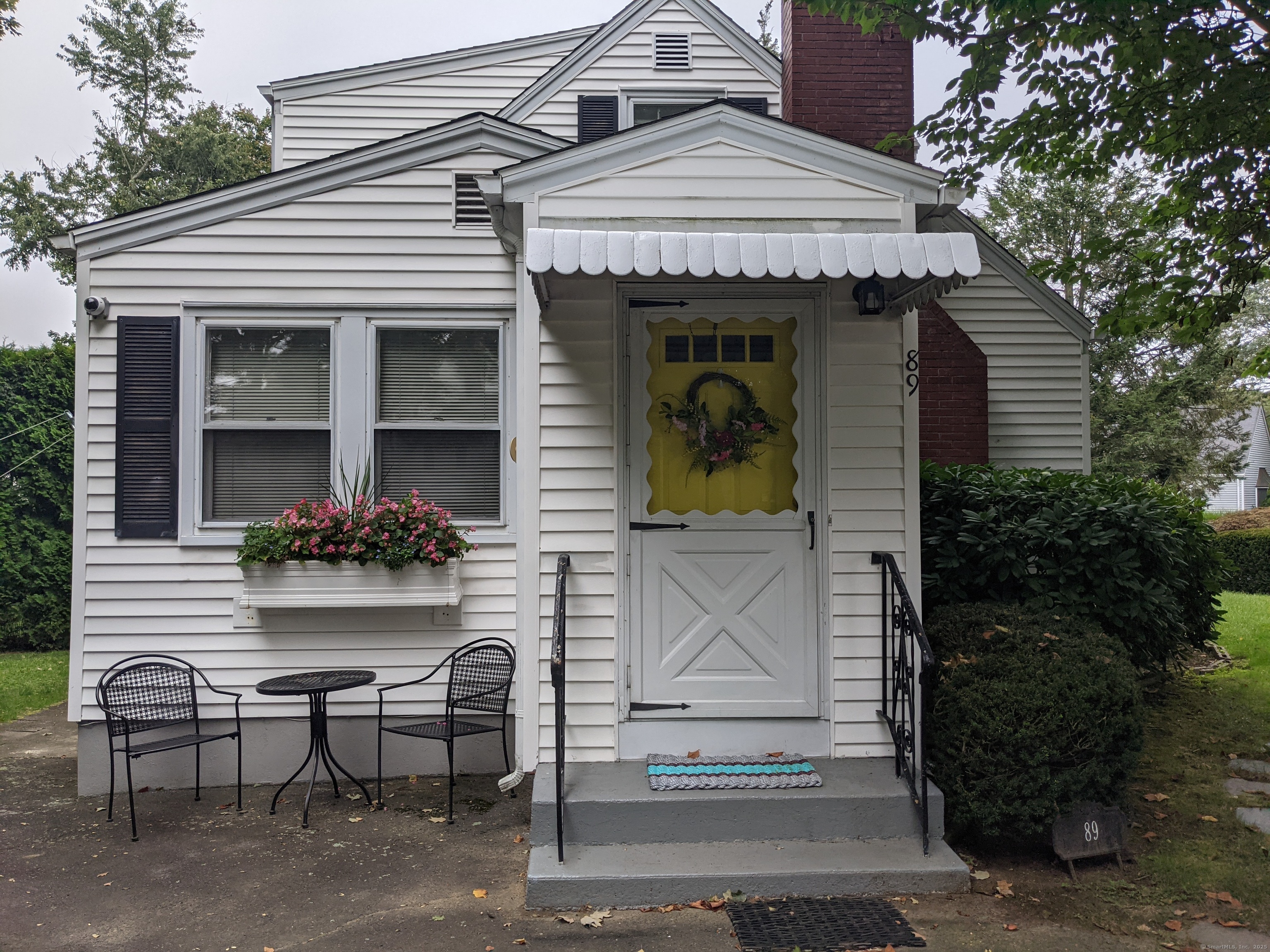 89 Grove Beach Road South
