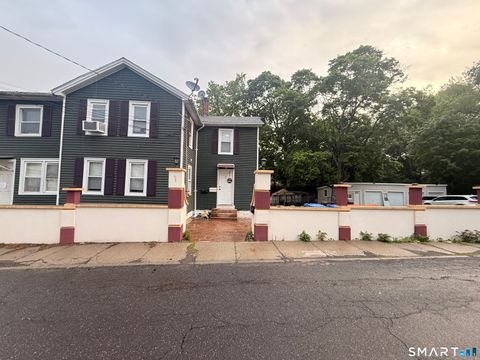 Photo of 7 Linden Place, Meriden, CT 06450 (MLS # 24175721)