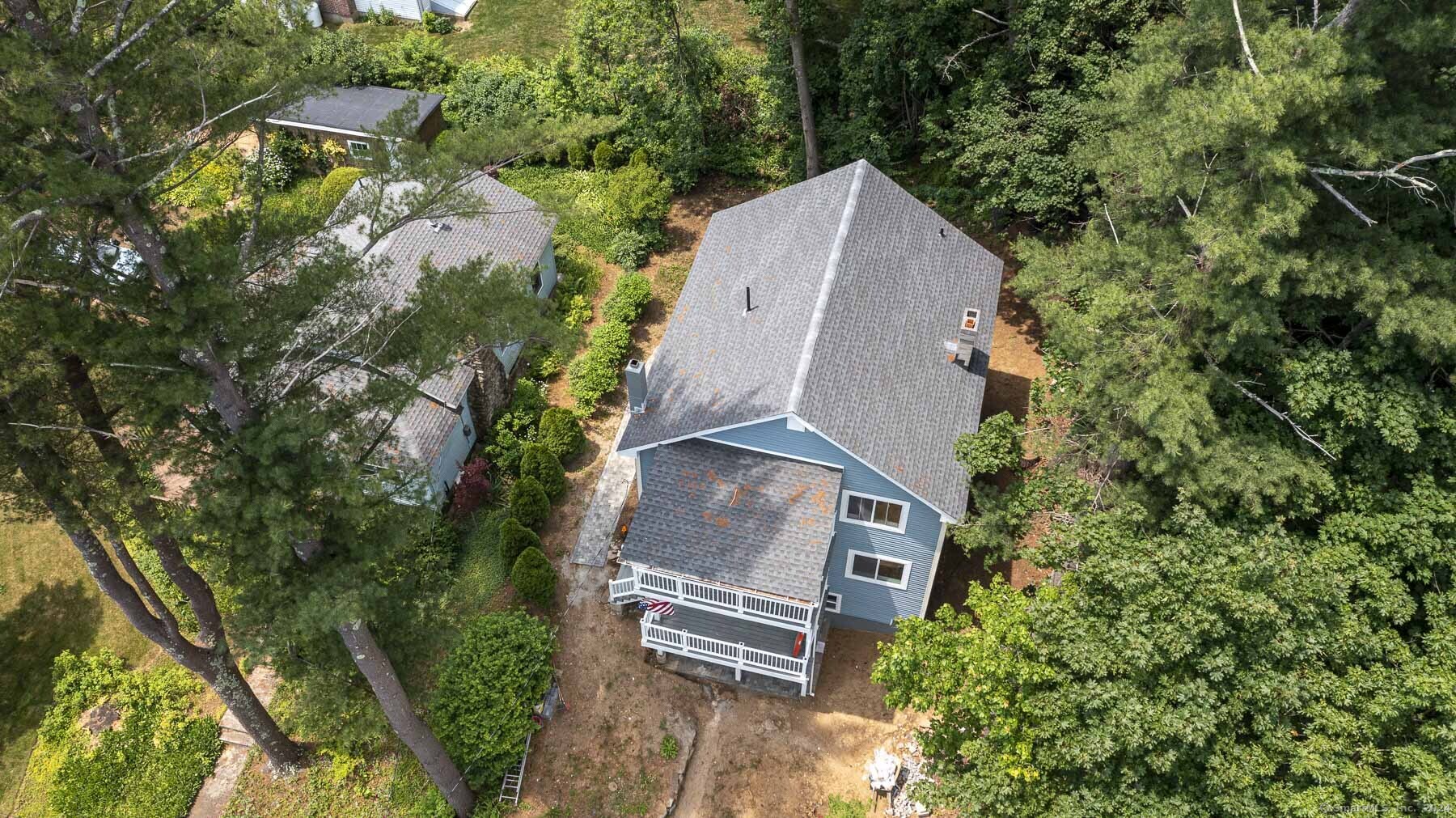 24 Lake Shore Boulevard