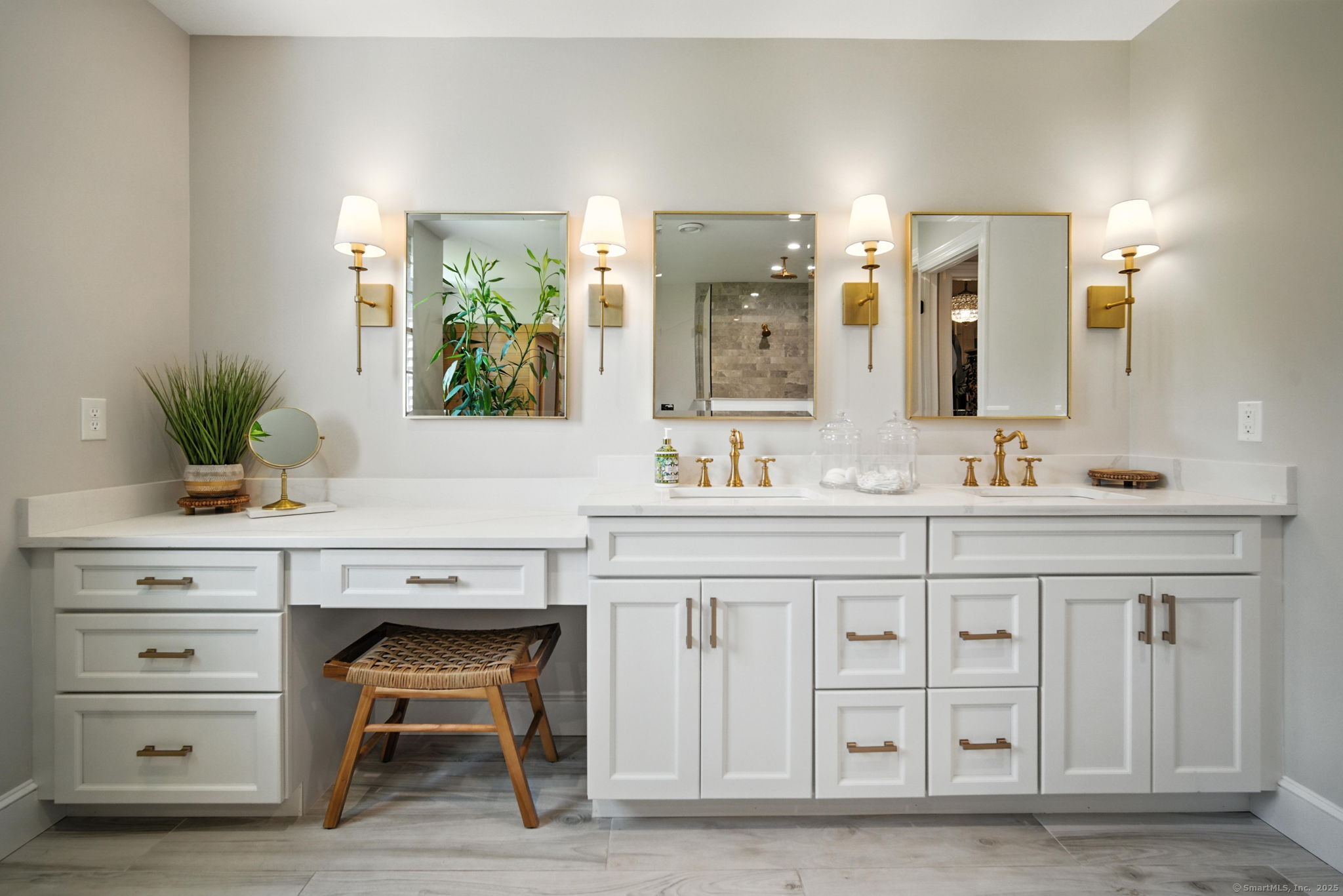 Suffield, Connecticut 06078, United States, 7 Bedrooms Bedrooms, ,7 BathroomsBathrooms,Residential,Active,179003