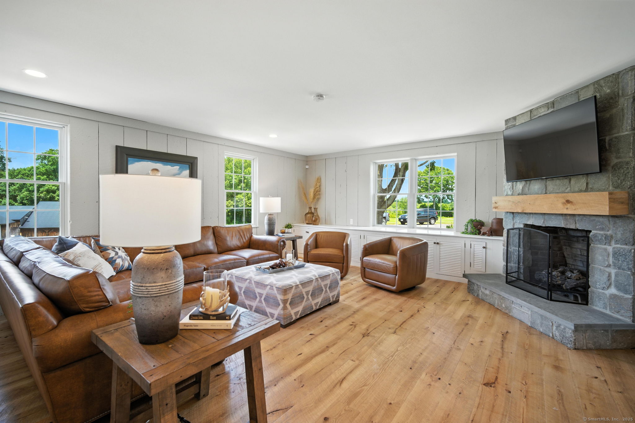 Suffield, Connecticut 06078, United States, 7 Bedrooms Bedrooms, ,7 BathroomsBathrooms,Residential,Active,179003