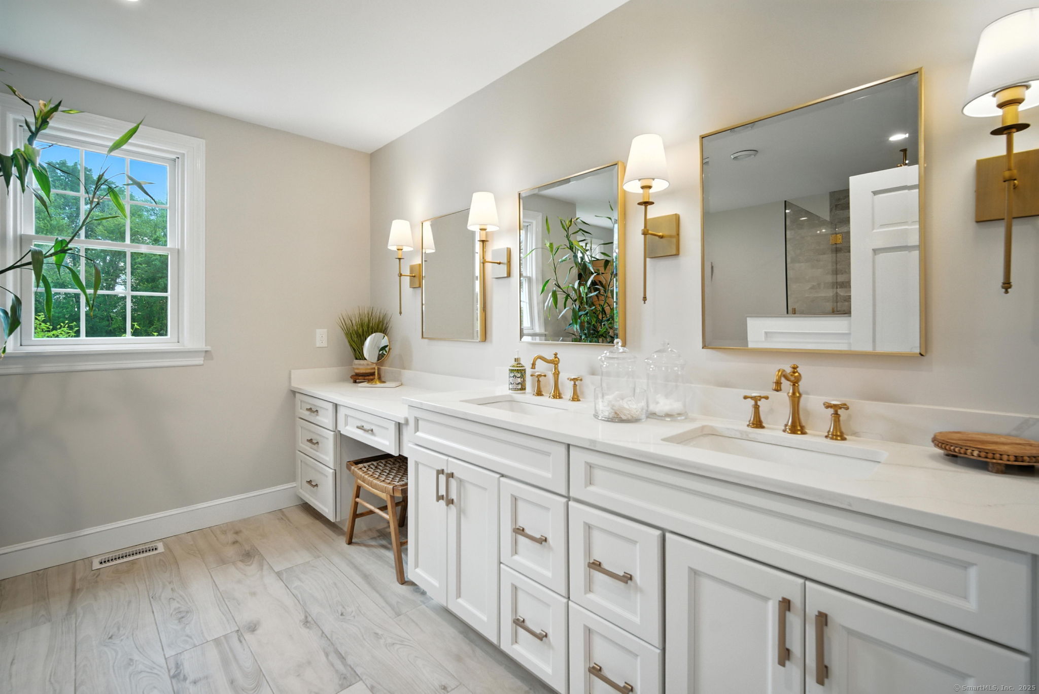 Suffield, Connecticut 06078, United States, 7 Bedrooms Bedrooms, ,7 BathroomsBathrooms,Residential,Active,179003