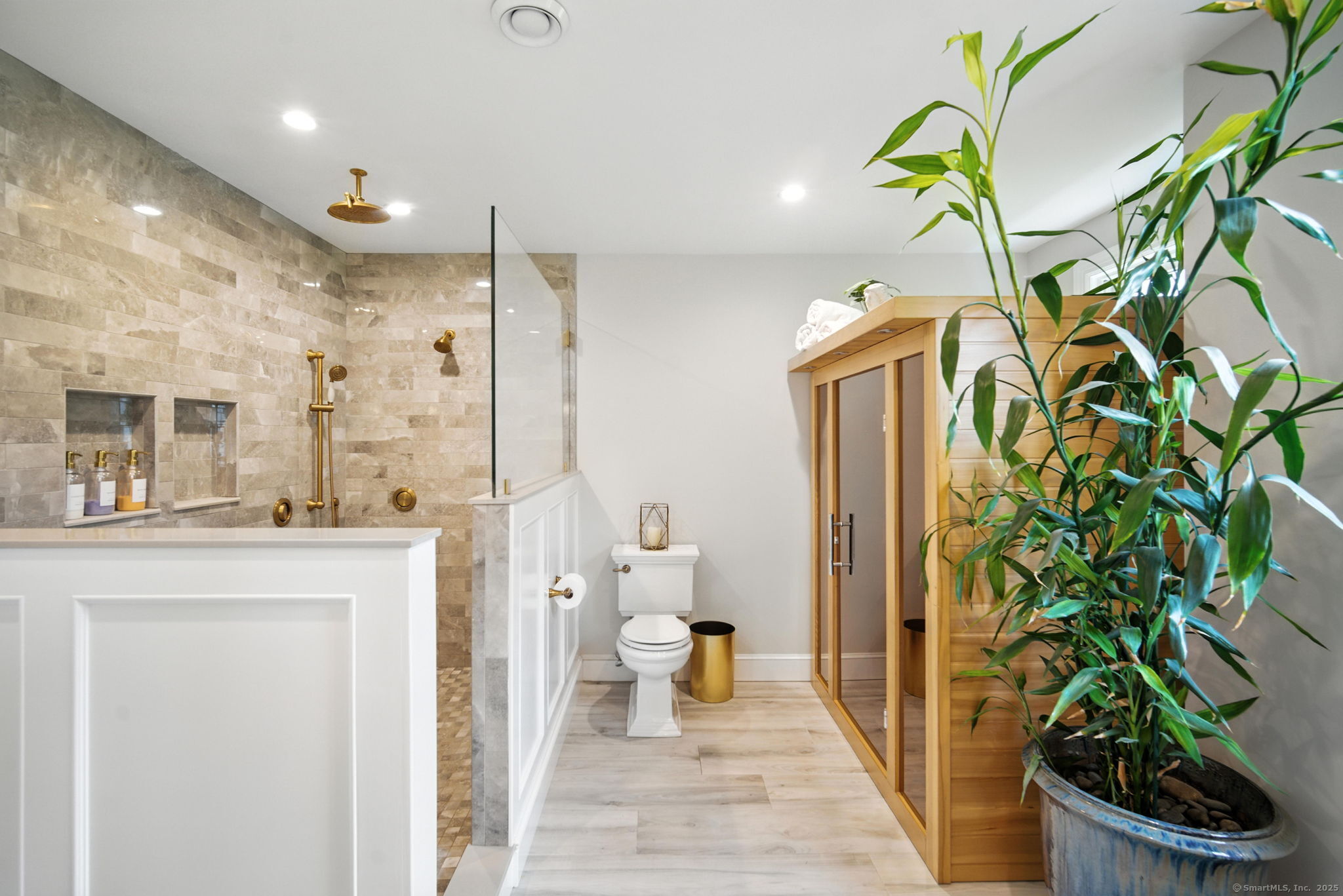 Suffield, Connecticut 06078, United States, 7 Bedrooms Bedrooms, ,7 BathroomsBathrooms,Residential,Active,179003