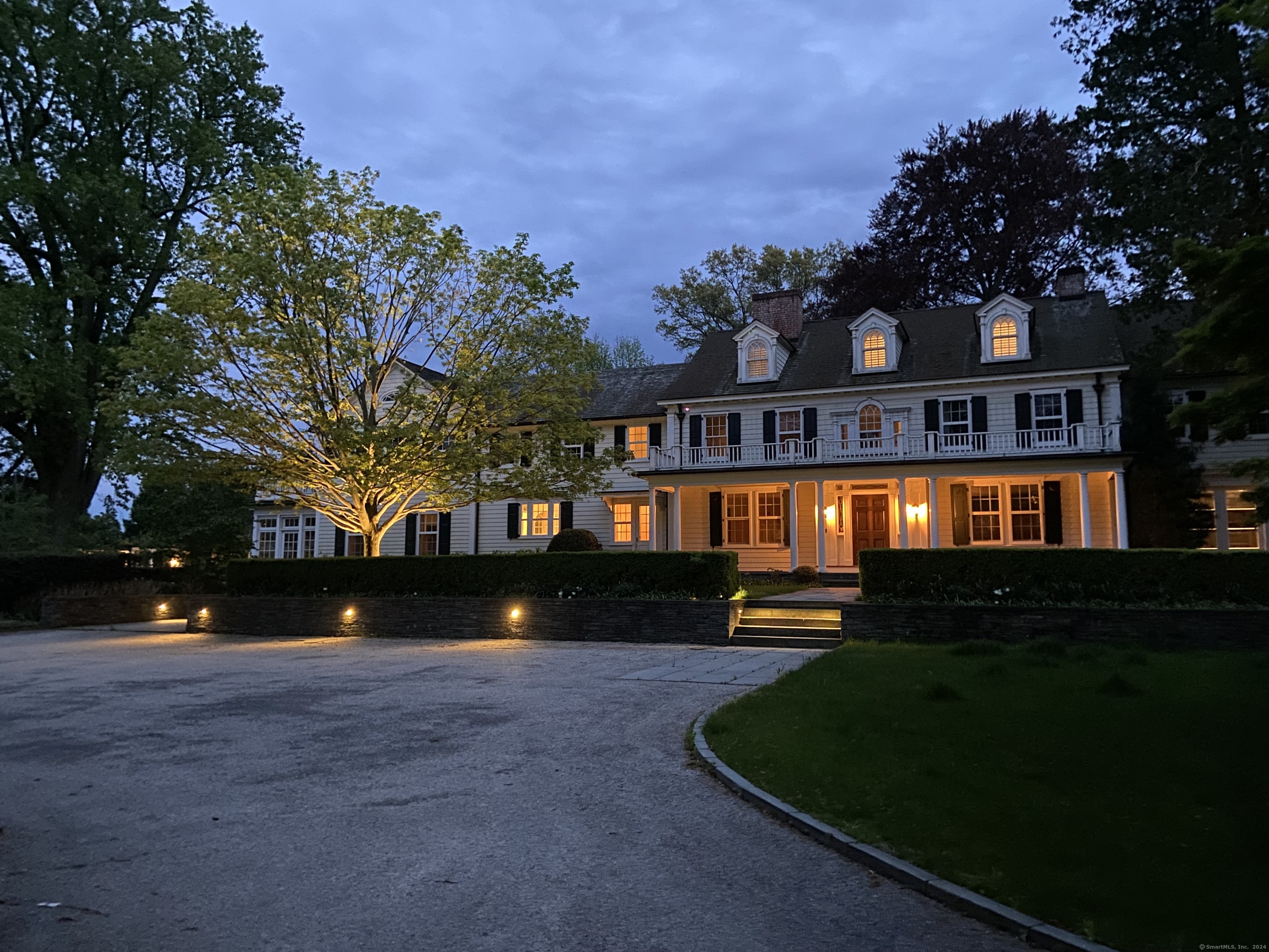 Property for Sale at 421 Sasco Hill Road, Fairfield, Connecticut - Bedrooms: 5 
Bathrooms: 5 
Rooms: 12  - $6,700,000