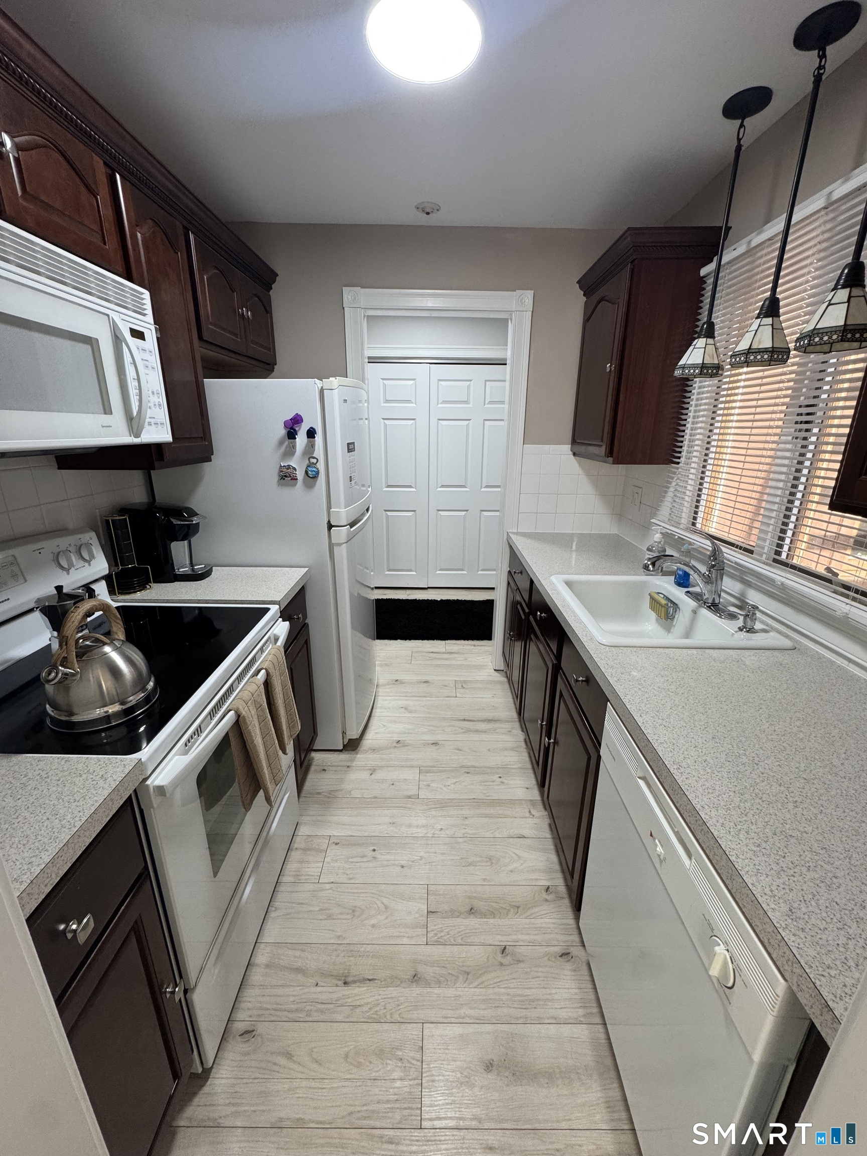 136 Deer Hill Avenue A6