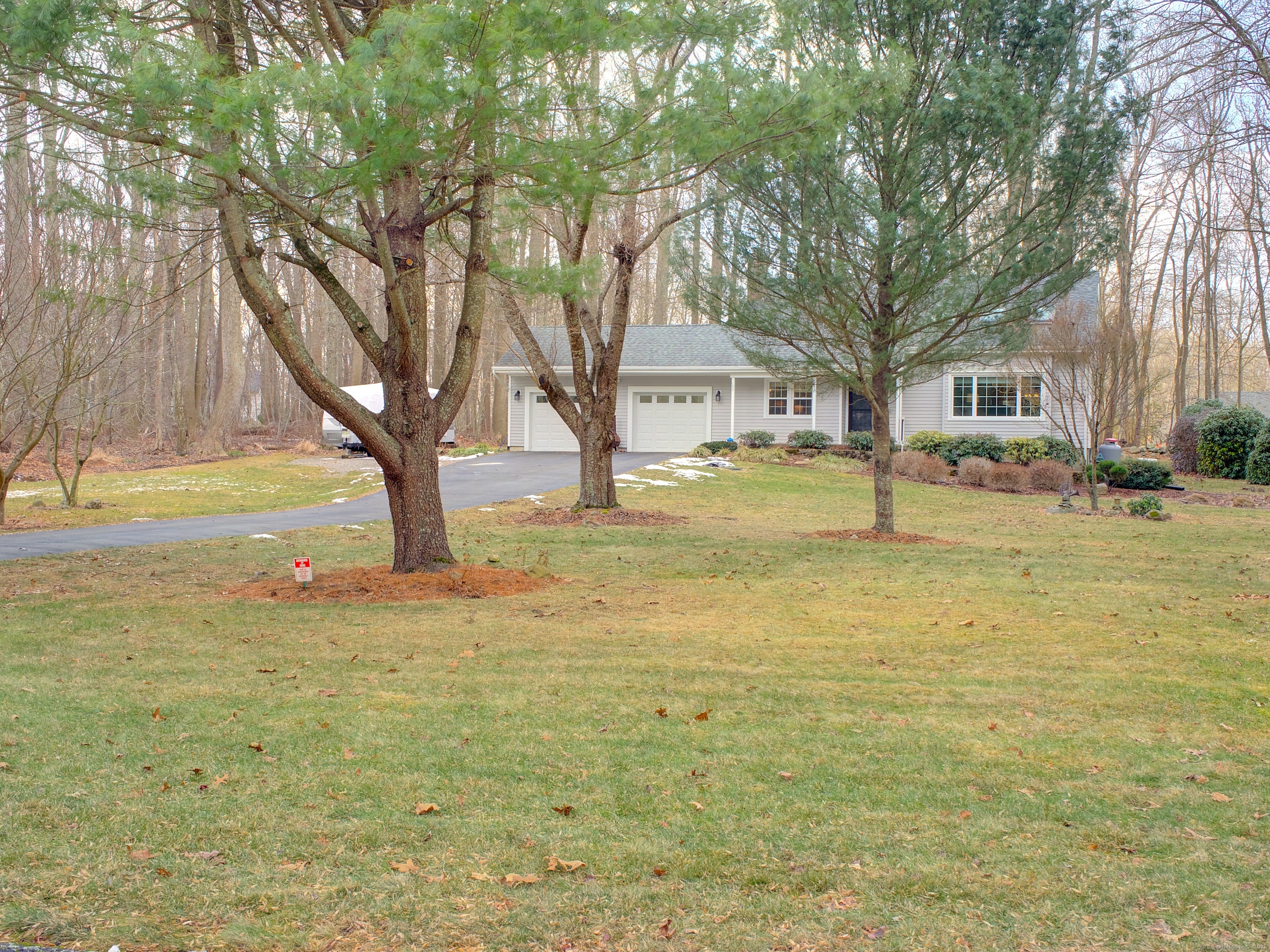 70 Pheasant Run Drive, Ledyard, Connecticut image 4