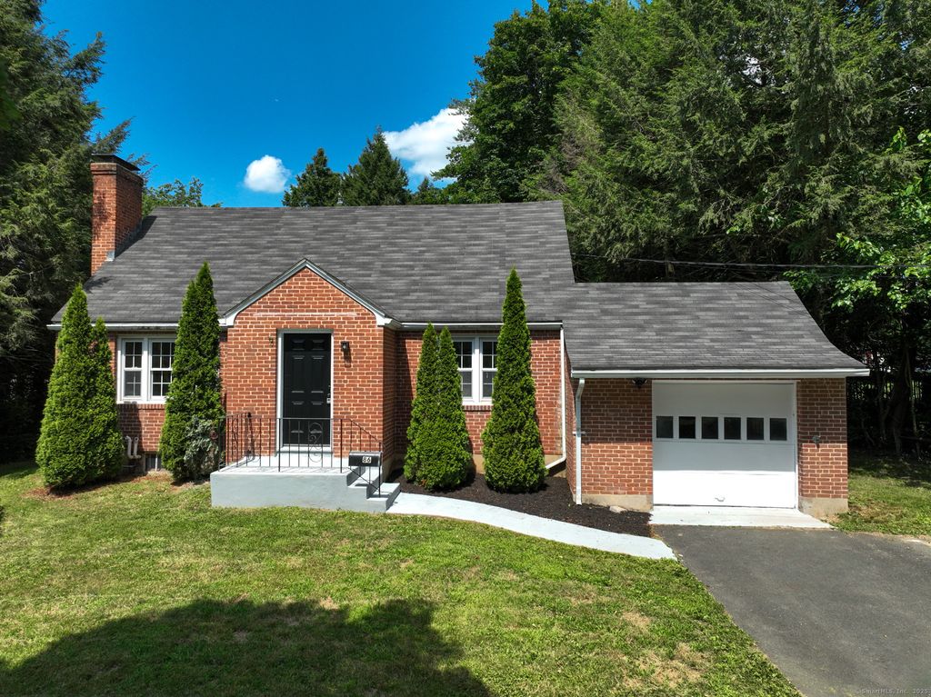 Photo of 86 Gabb Road, Bloomfield, CT 06002 (MLS # 24134874)