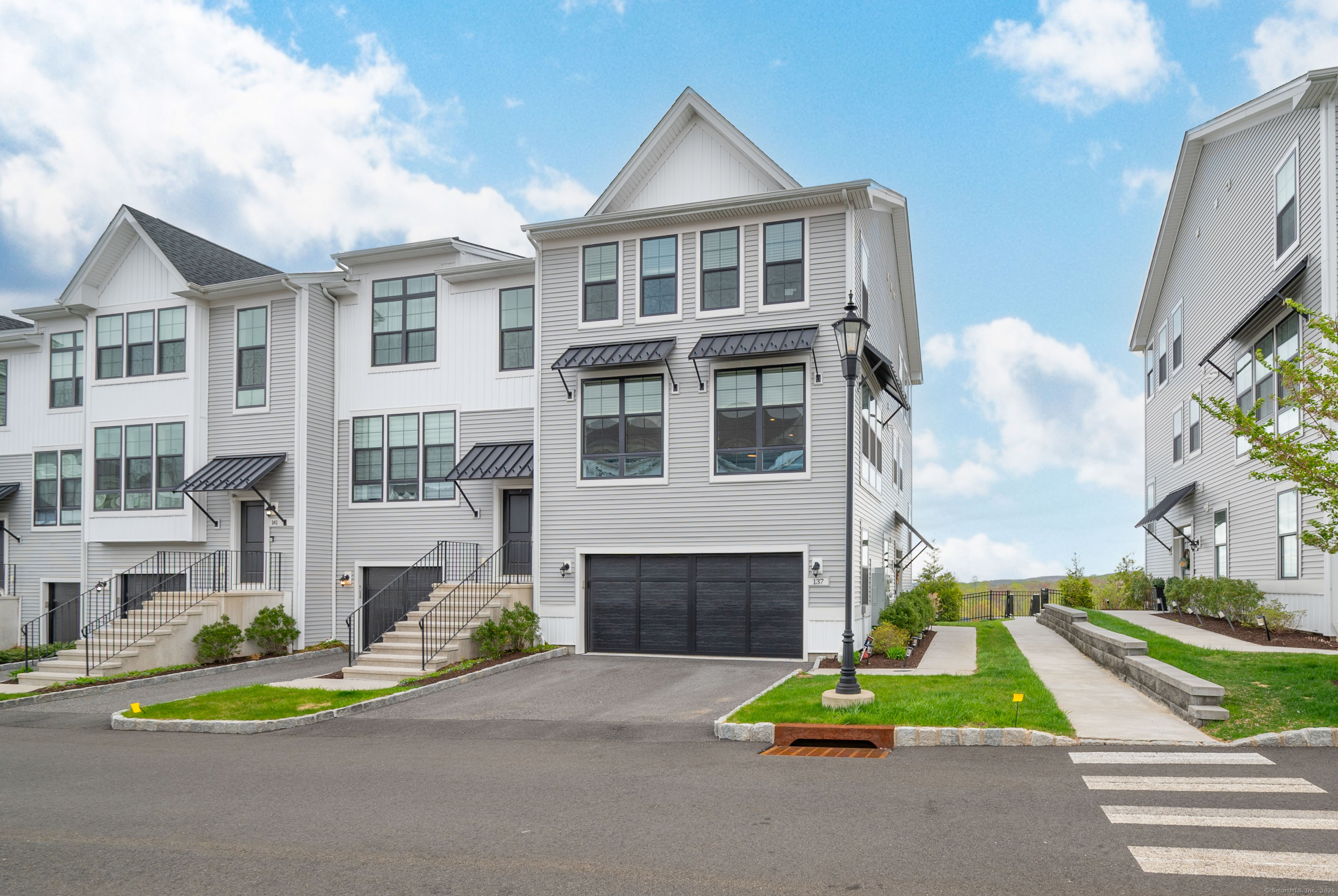 137 Brentwood Circle #137, Danbury, Connecticut image 1