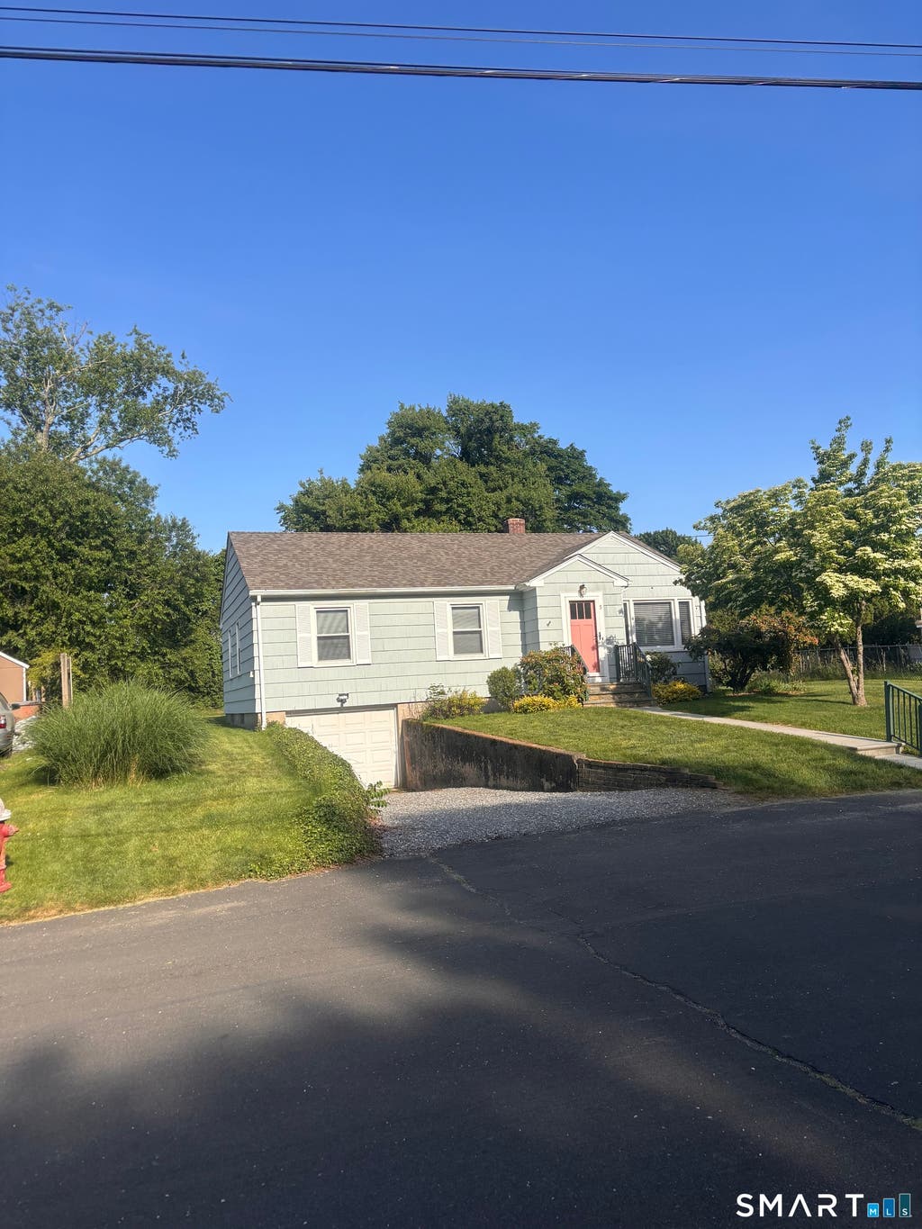 Photo of 5 Herster Drive, East Lyme, CT 06357 (MLS # 24181649)