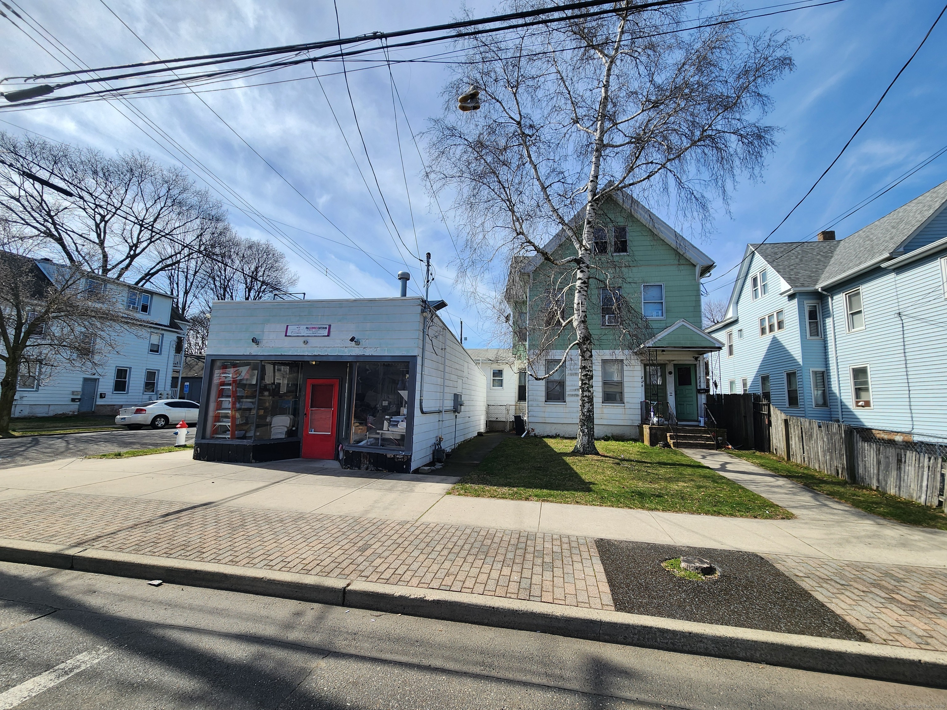 Rental Property at Campbell Avenue 2nd Fl , West Haven, Connecticut - Bedrooms: 3 
Bathrooms: 1 
Rooms: 5  - $1,950 MO.