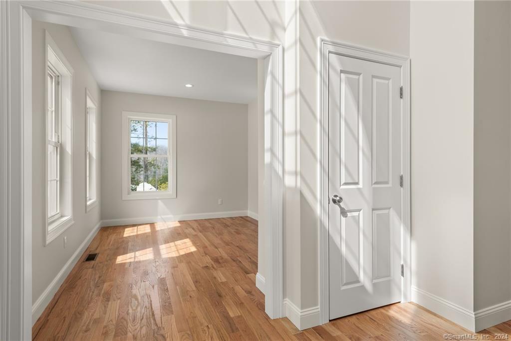 116 Holcomb Hill Road, New Hartford, Connecticut image 6