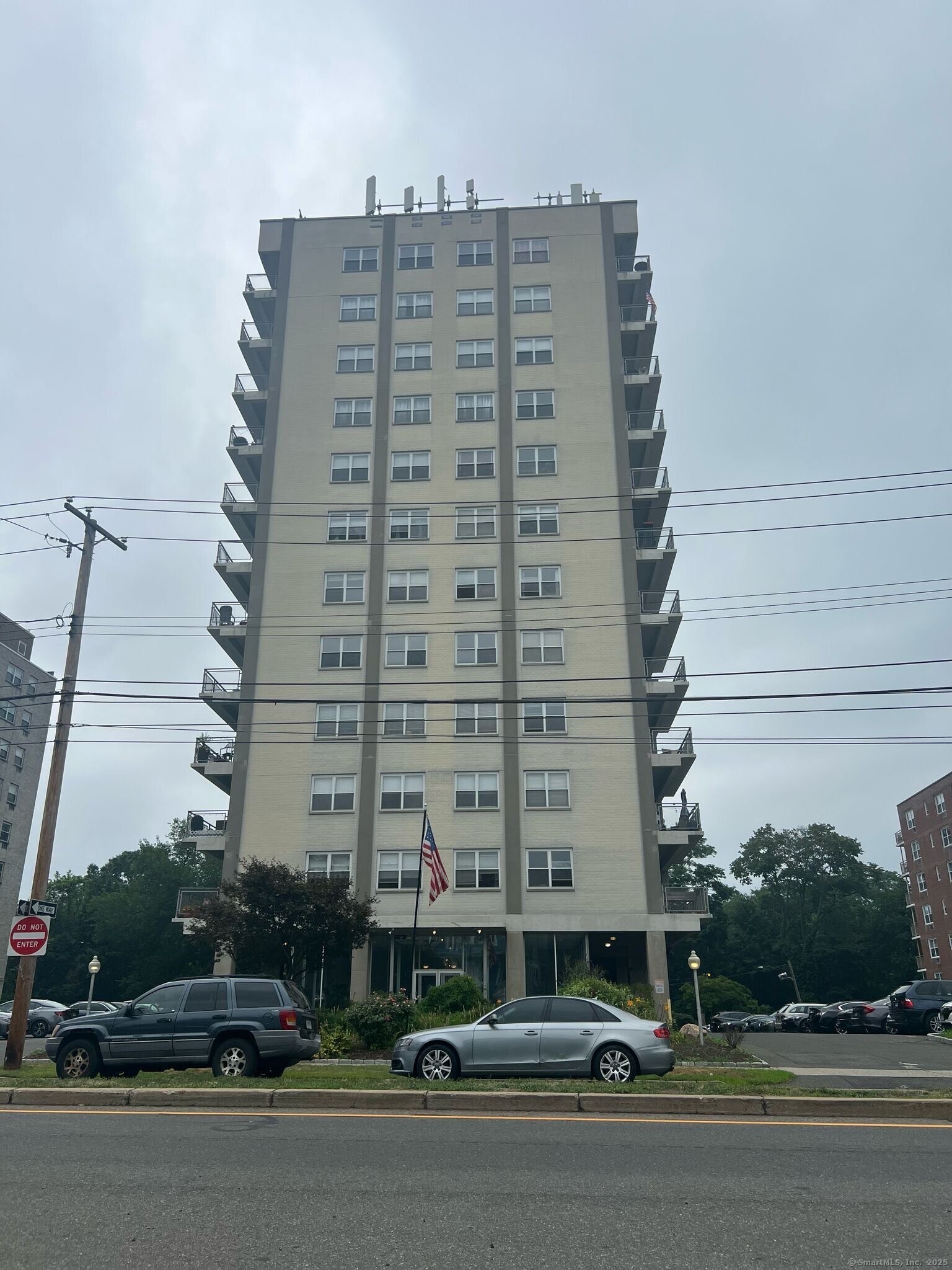 2370 North Avenue 4C