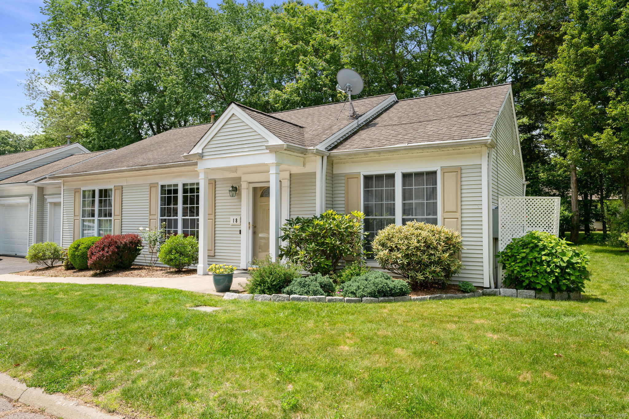 Property for Sale at Beechwood Drive, Waterford, Connecticut - Bedrooms: 2 
Bathrooms: 2 
Rooms: 6  - $425,000