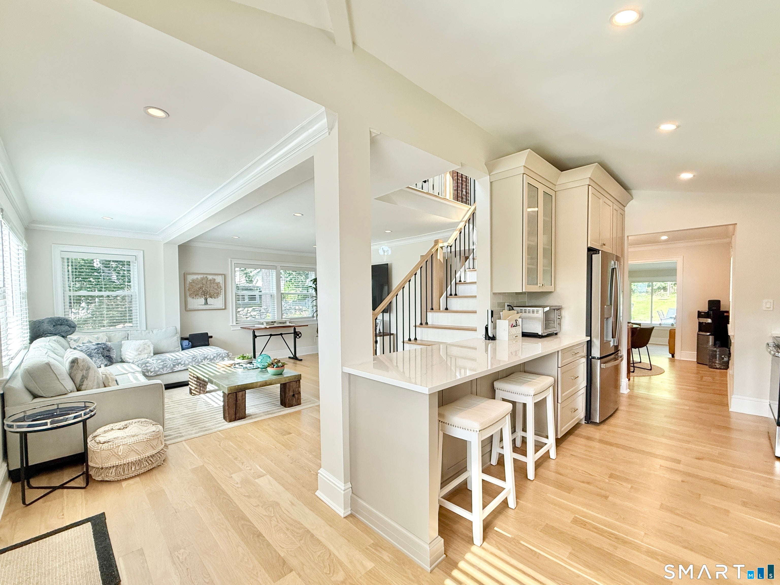 -225 Hoyt Street