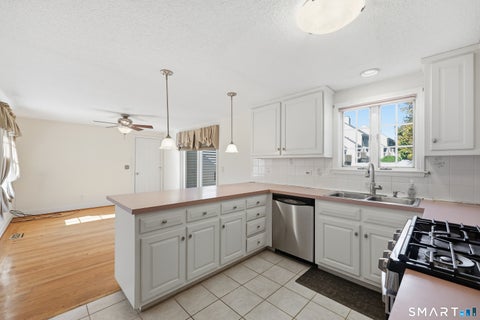 Tiny photo for 2 Suffolk Road #2, Glastonbury, CT 06073 (MLS # 24214648)