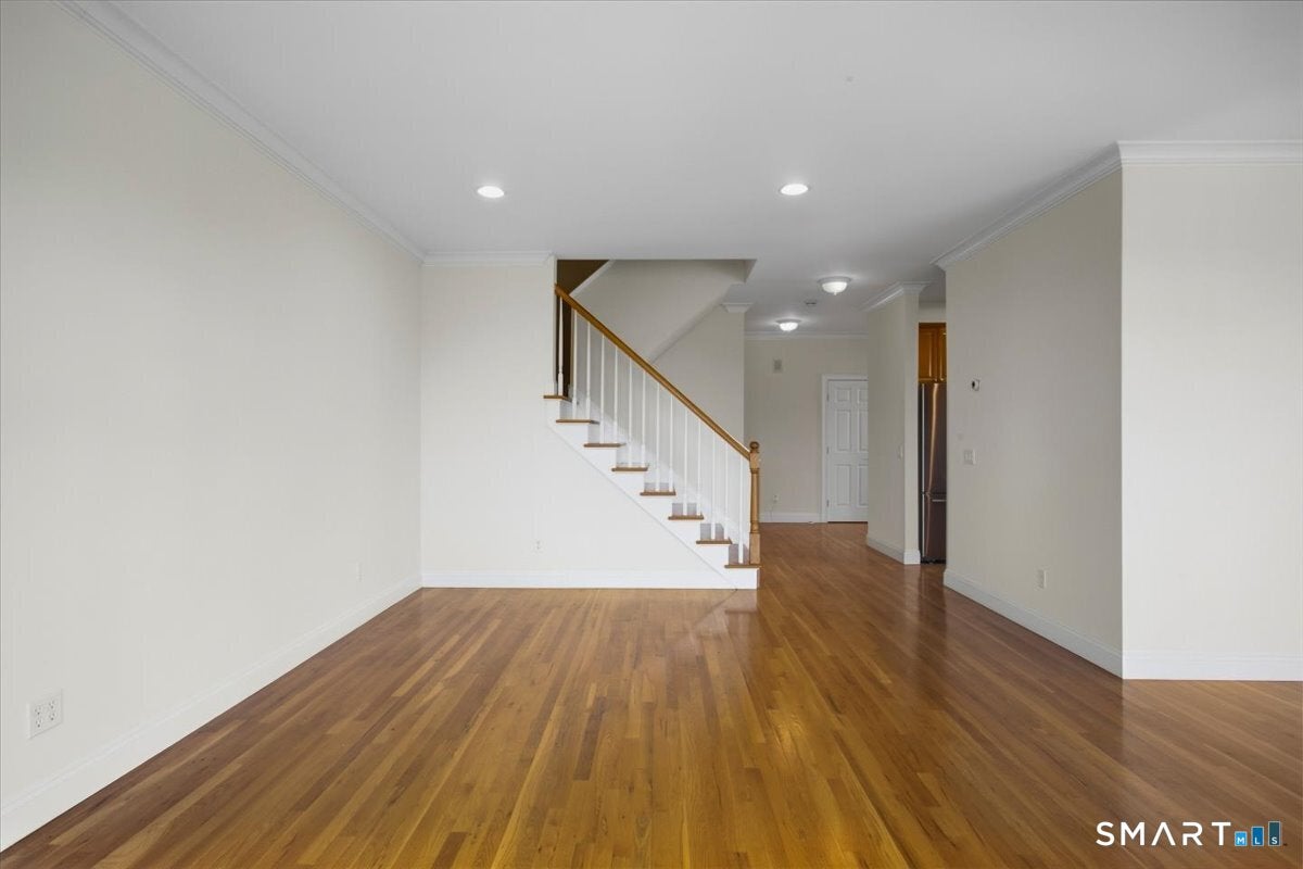 35 Maura Lane 35