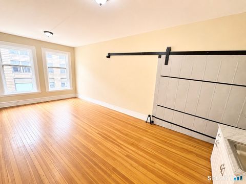 Photo of 105 Bank Street #3B, Waterbury, CT 06702 (MLS # 24096203)