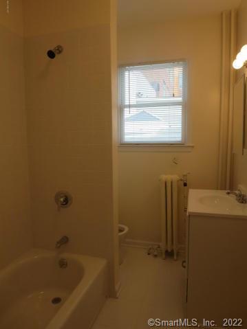 Greenwich, Connecticut 06830, United States, 1 Bedroom Bedrooms, ,1 BathroomBathrooms,Residential,Active,202670
