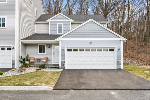 32 Spindrift Lane 32 Shelton CT 06484