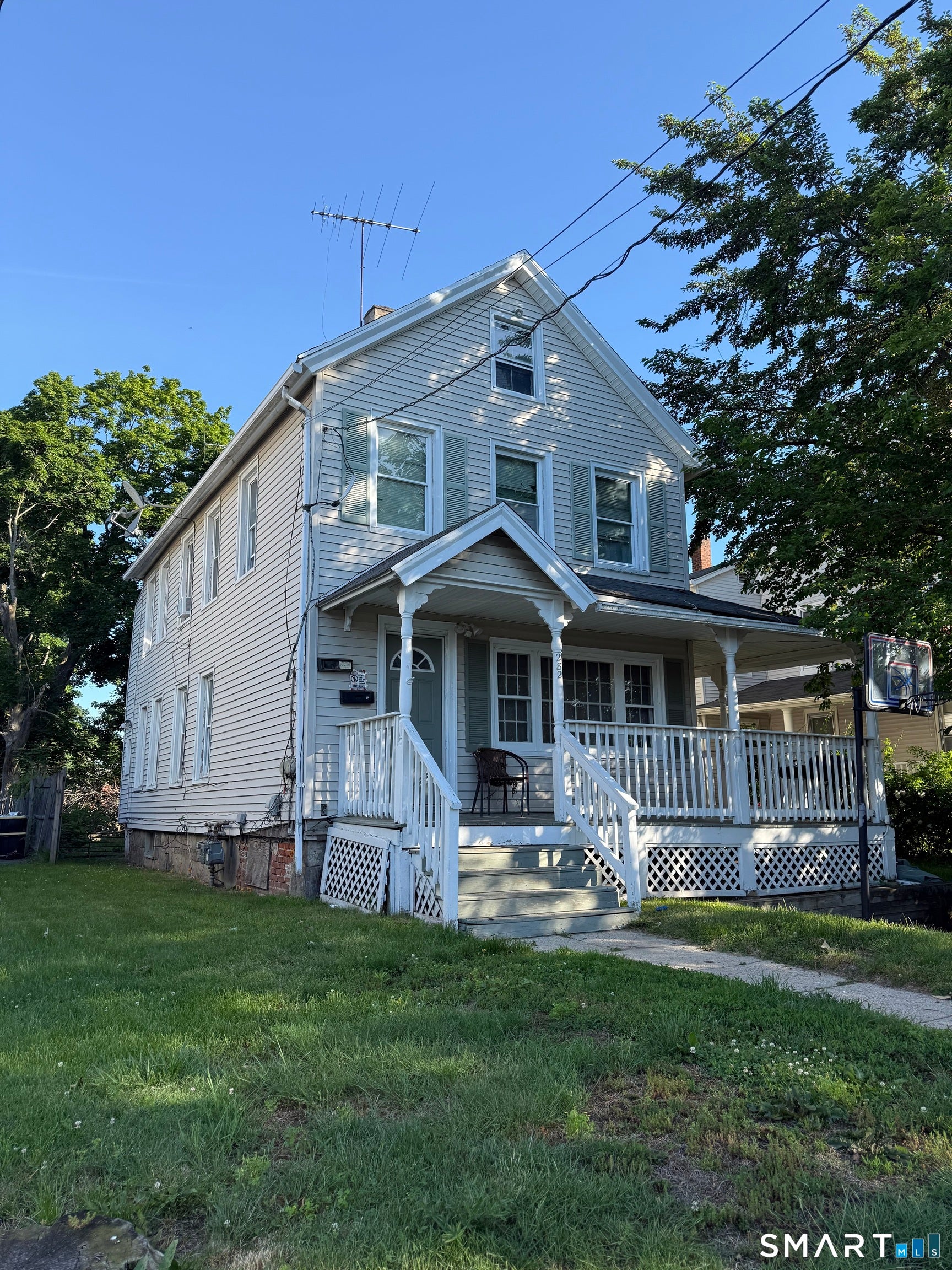 282 East Avenue