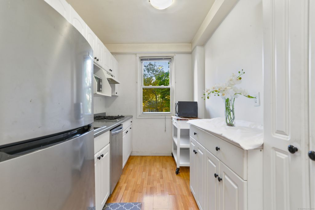 Photo of 444 Bedford Street #APT 2B, Stamford, CT 06901 (MLS # 24134441)