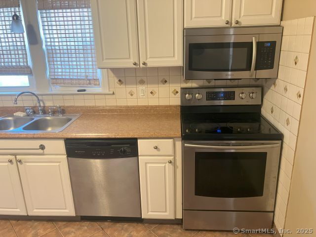 30 Morningside Drive, Ansonia, Connecticut image 4