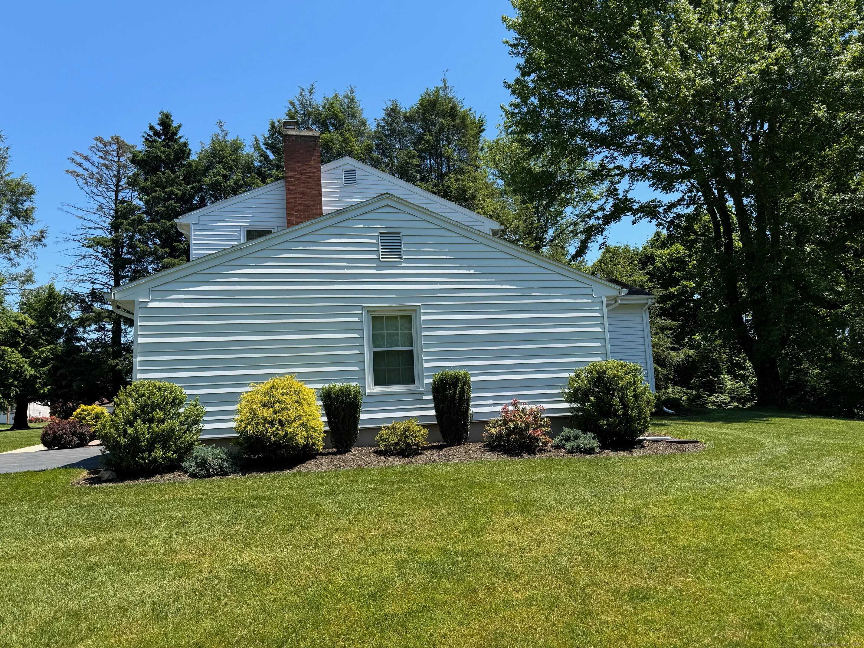 24 Abby Lane, Hamden, Connecticut image 31