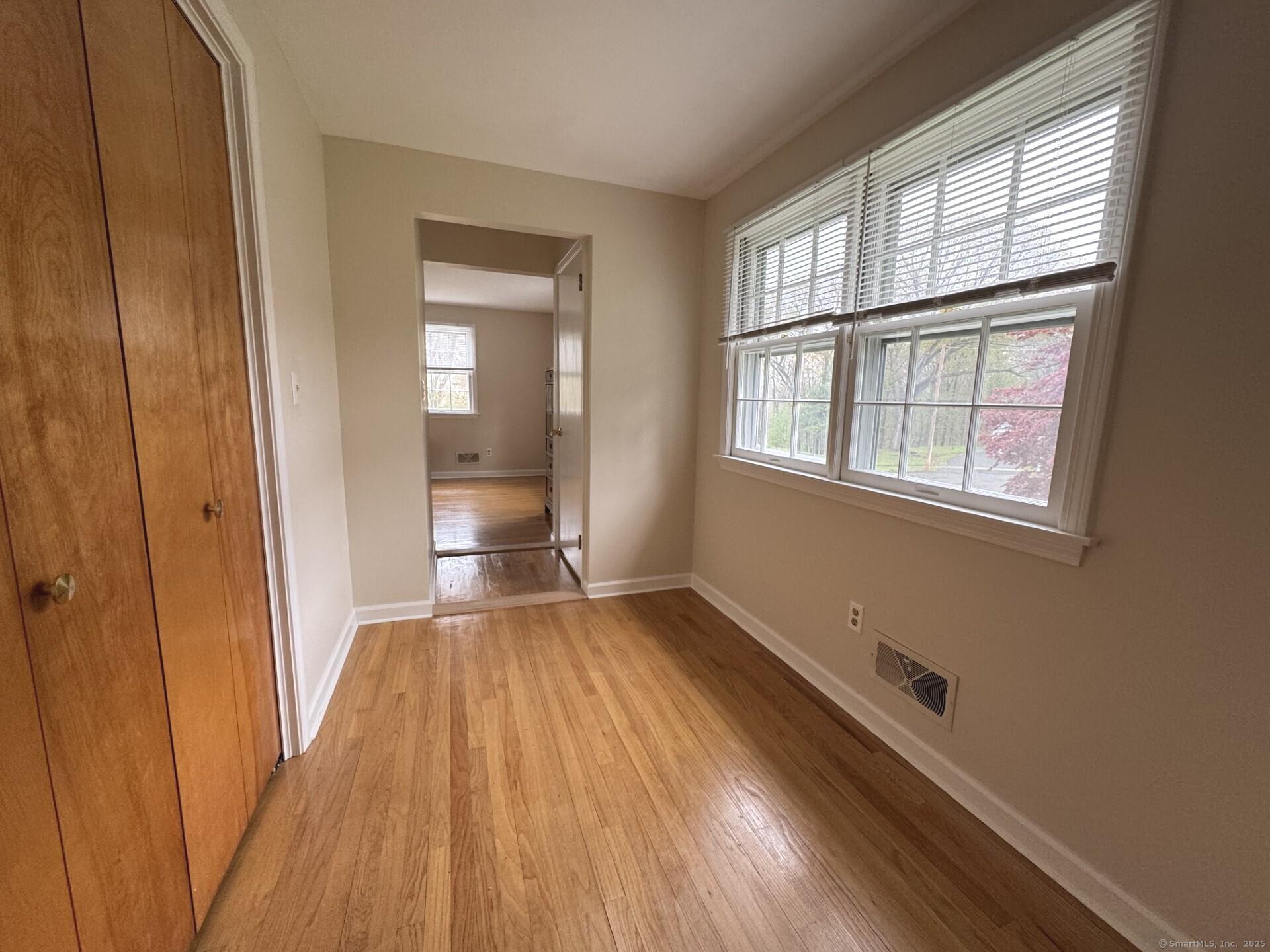 24 Abby Lane, Hamden, Connecticut image 23
