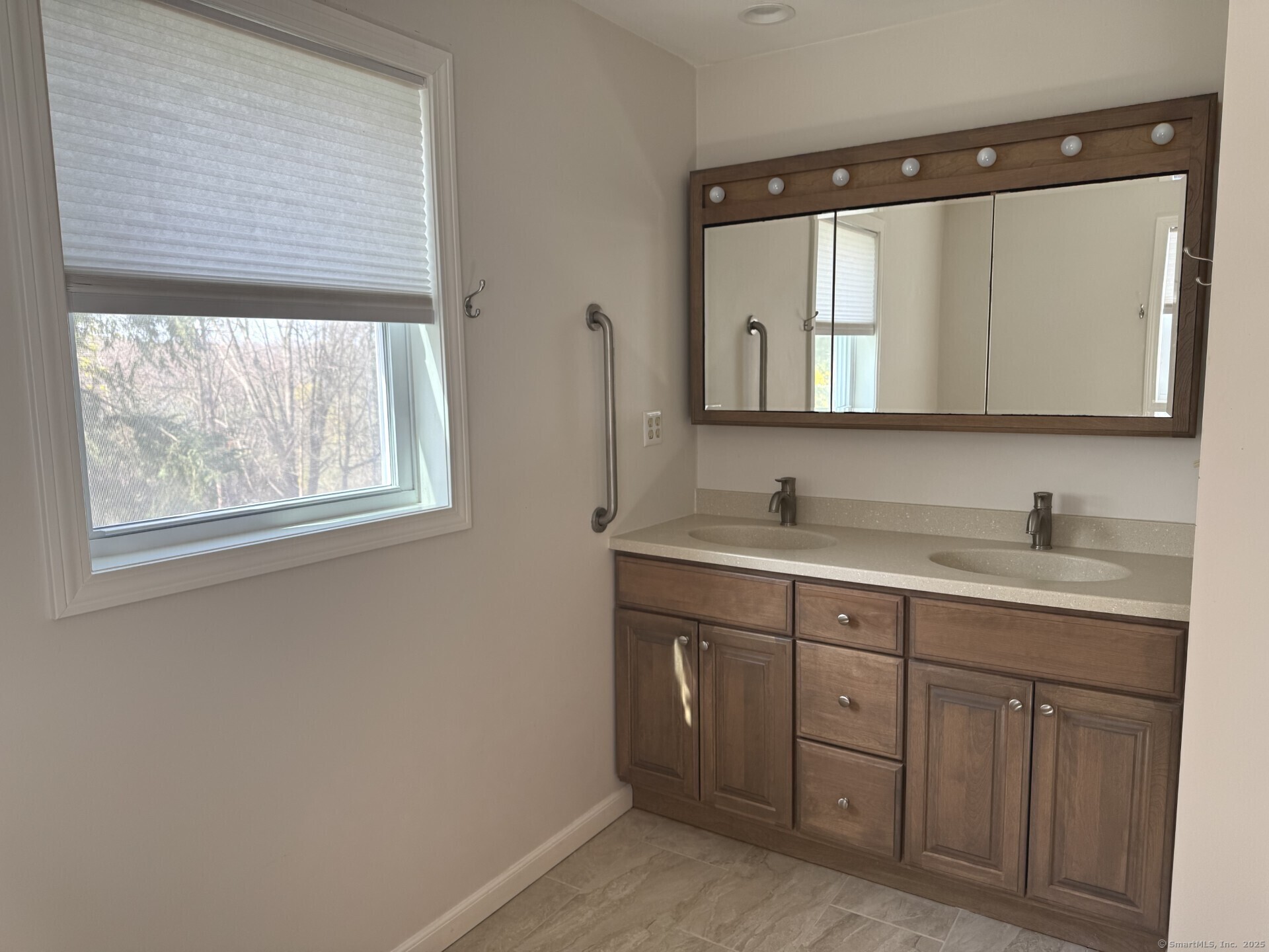 24 Abby Lane, Hamden, Connecticut image 16