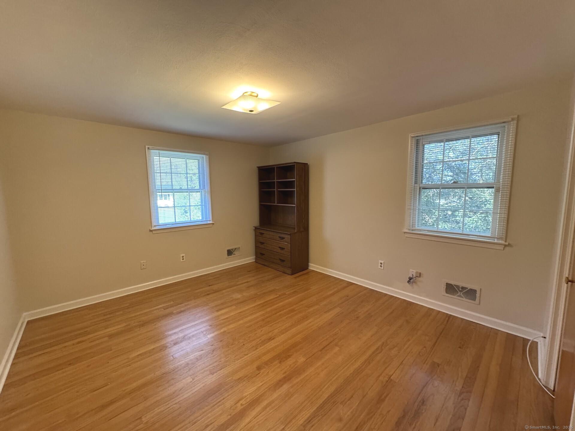 24 Abby Lane, Hamden, Connecticut image 27