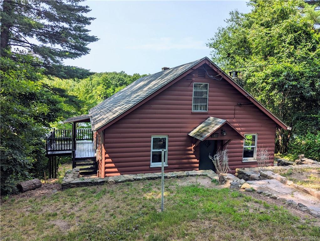 East Granby, Connecticut 06026, United States, 2 Bedrooms Bedrooms, ,1 BathroomBathrooms,Residential,Pending,190047