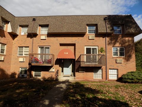 Photo of 441 Clark Avenue #APT 5, Bristol, CT 06010 (MLS # 24134563)