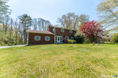 Photo of 111 Grand View Terrace, Brooklyn, CT 06234 (MLS # 24170449)