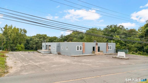 Photo of 195 W Newberry Road, Bloomfield, CT 06002 (MLS # 24207492)