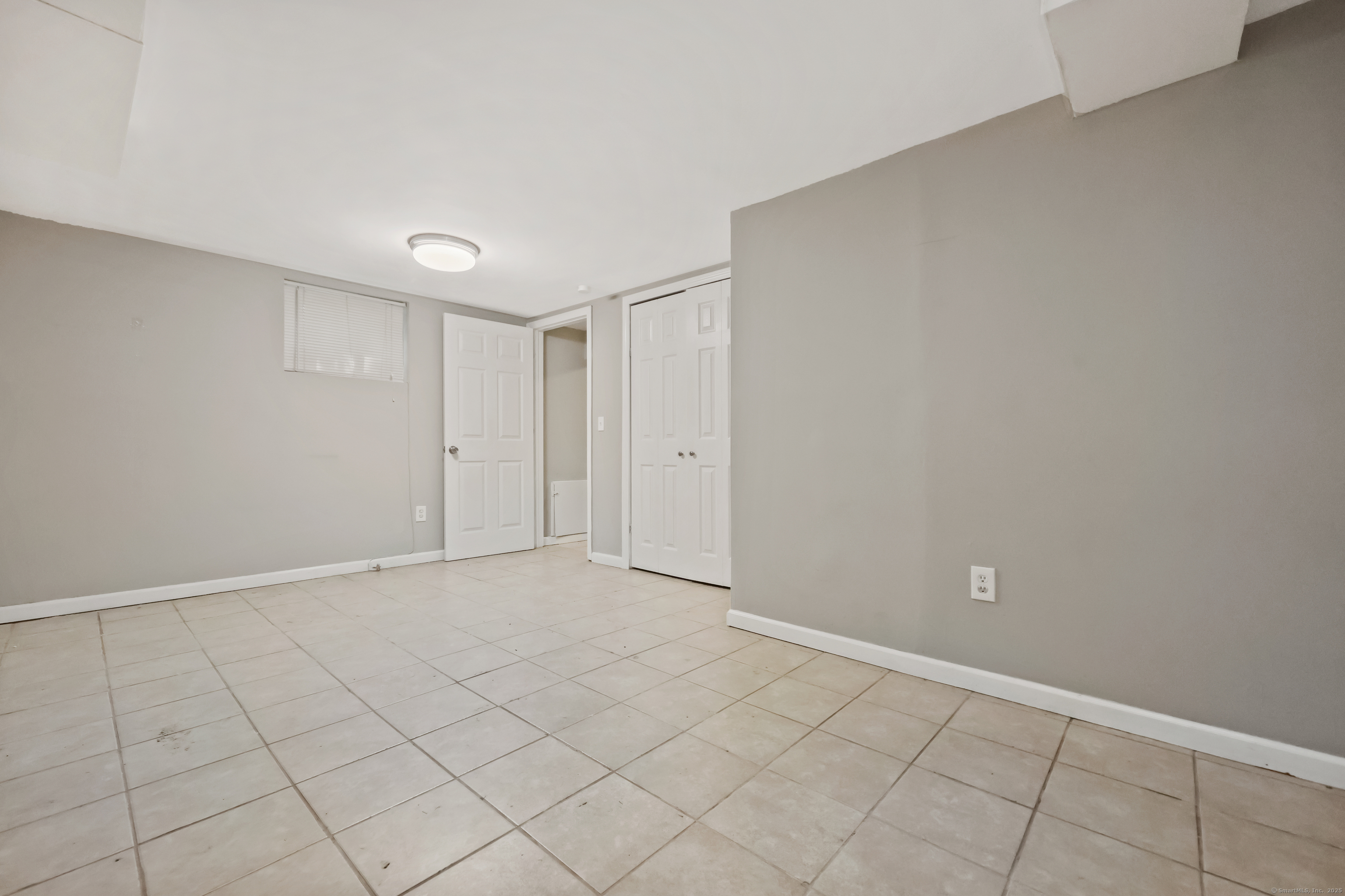 Bridgeport, Connecticut 06606, United States, 4 Bedrooms Bedrooms, ,3 BathroomsBathrooms,Residential,Pending,209428