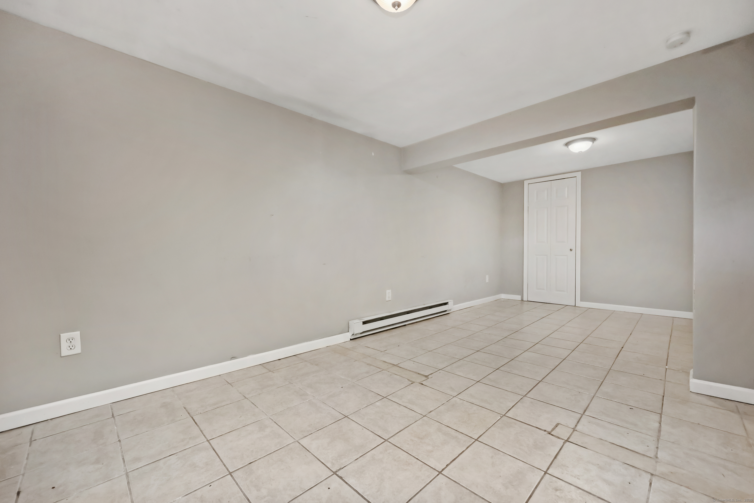 Bridgeport, Connecticut 06606, United States, 4 Bedrooms Bedrooms, ,3 BathroomsBathrooms,Residential,Pending,209428