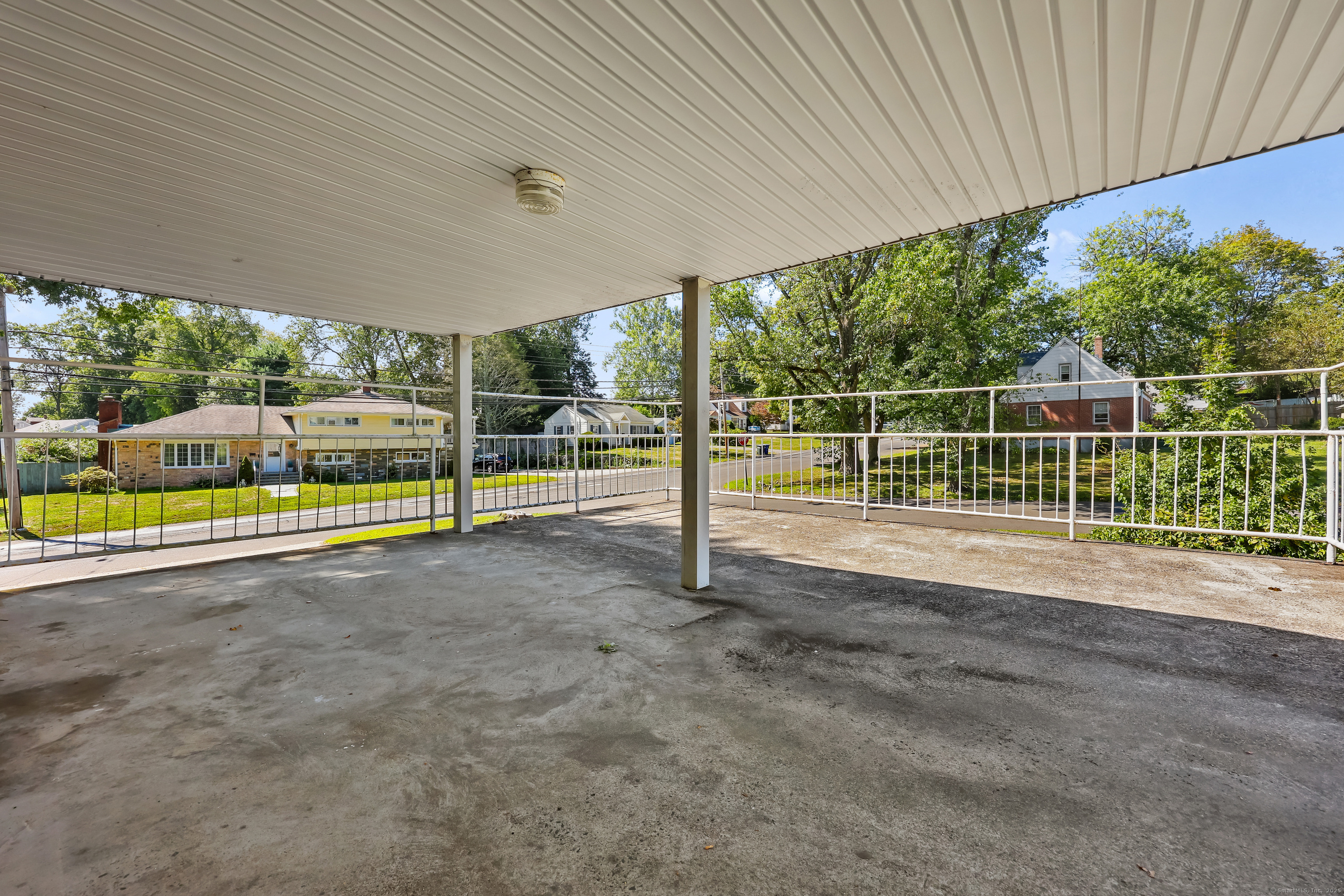 Bridgeport, Connecticut 06606, United States, 4 Bedrooms Bedrooms, ,3 BathroomsBathrooms,Residential,Pending,209428