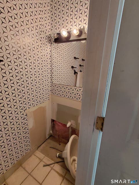 Tiny photo for 827 Oronoke Road #6-6, Waterbury, CT 06708 (MLS # 24185119)