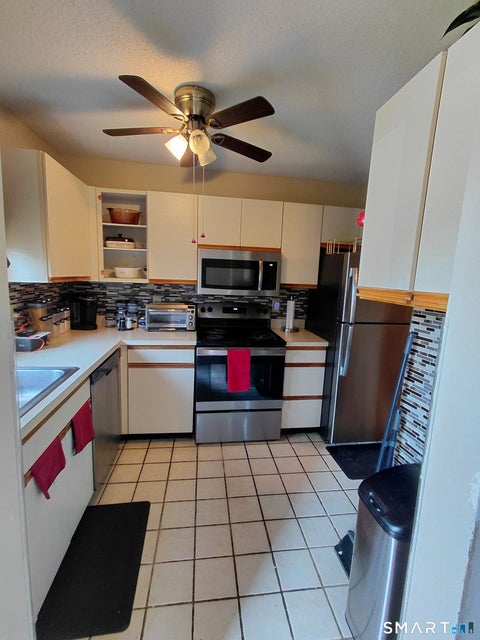 Tiny photo for 827 Oronoke Road #6-6, Waterbury, CT 06708 (MLS # 24185119)
