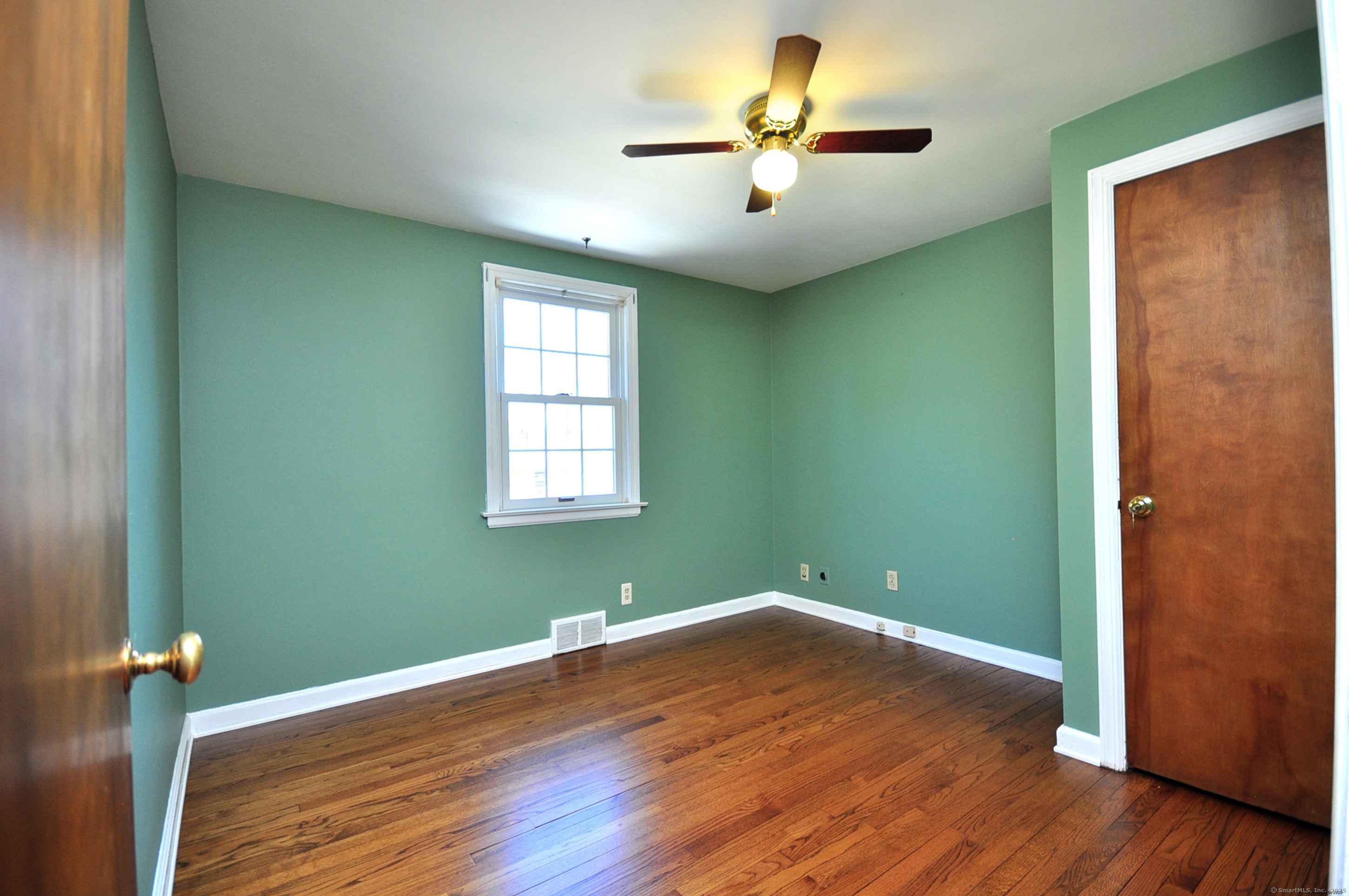 816 Jerome Avenue, Bristol, Connecticut image 14