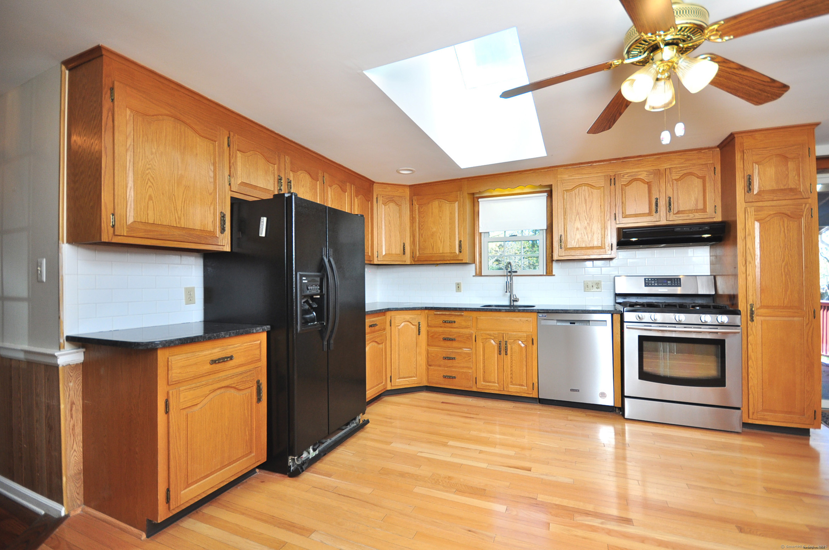 816 Jerome Avenue, Bristol, Connecticut image 6