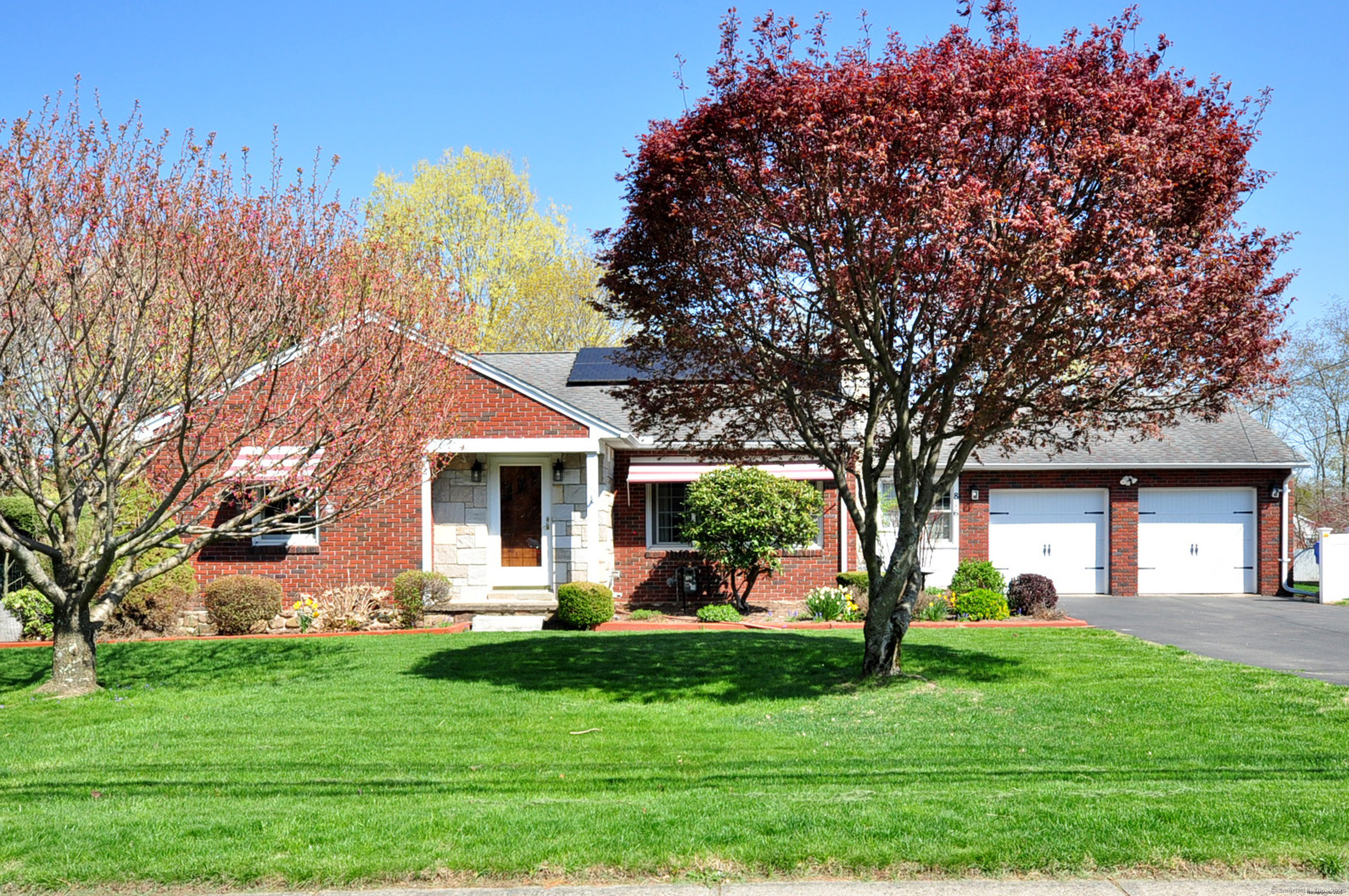 Property for Sale at Jerome Avenue, Bristol, Connecticut - Bedrooms: 3 
Bathrooms: 2 
Rooms: 7  - $350,000